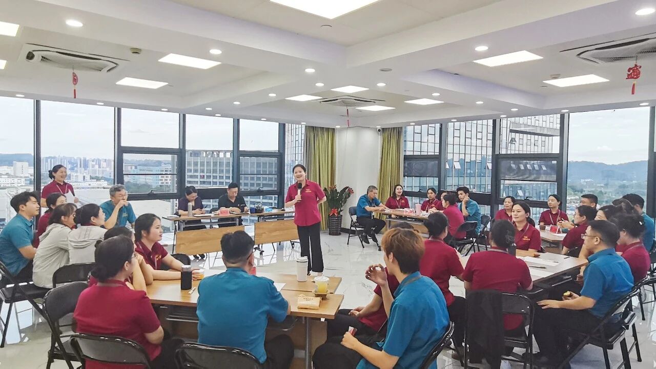 「智匯企業(yè) 技贏未來」！天緣綠集團(tuán)知識(shí)競(jìng)賽燃爆全場(chǎng)，員工上演“最強(qiáng)大腦”巔峰對(duì)決